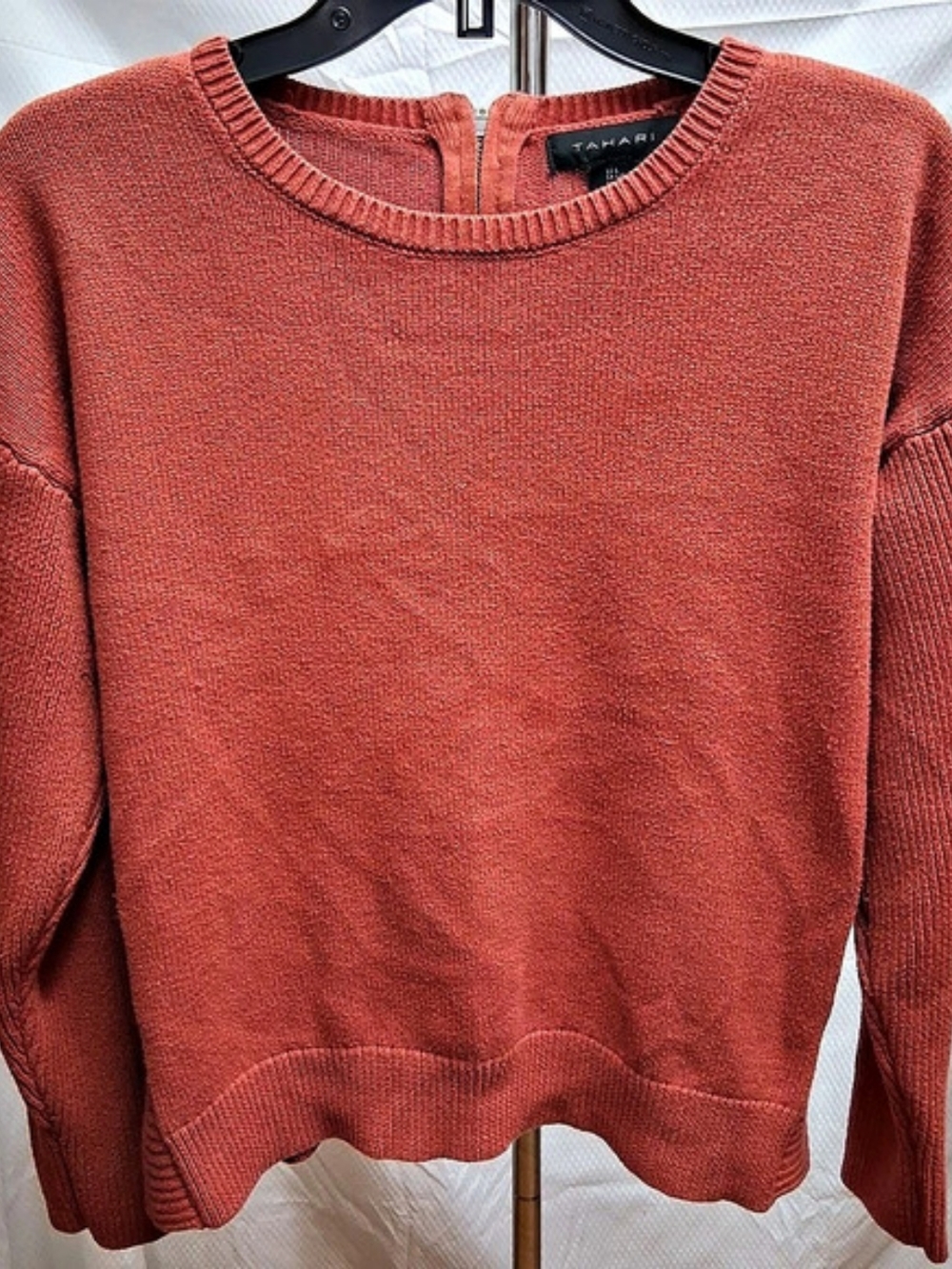 Vintage Tahari Crew Neck Sweater in Brown/orange Size Large